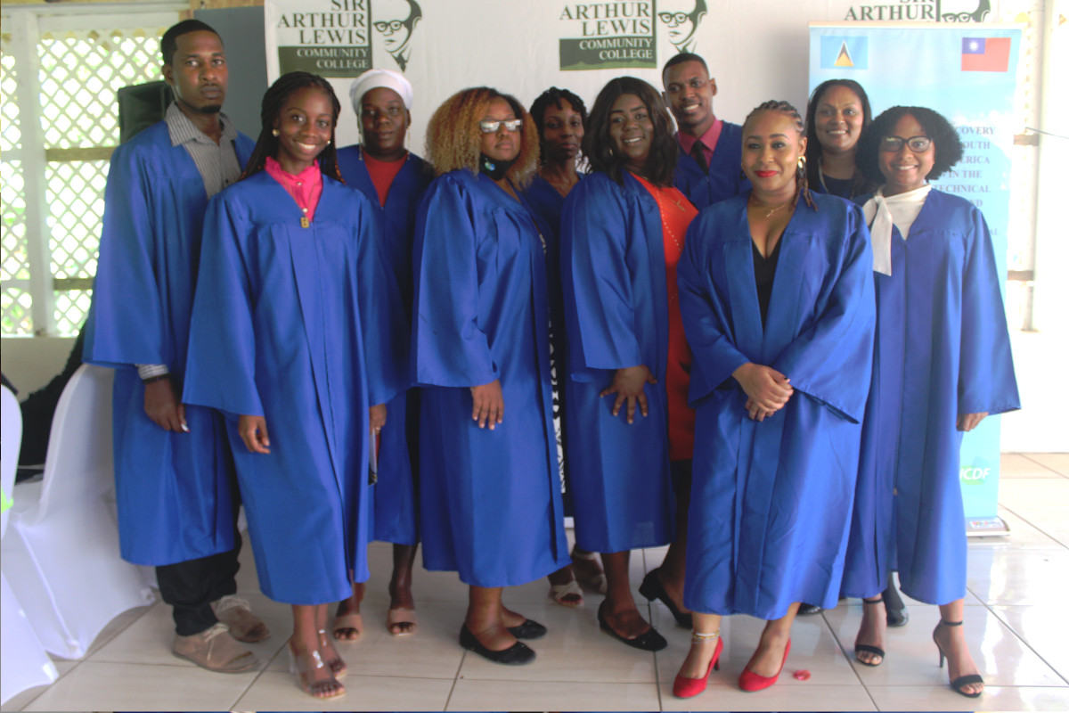 The JENNÈS Programme's First Cohort celebrated its graduation on July 14, 2022.